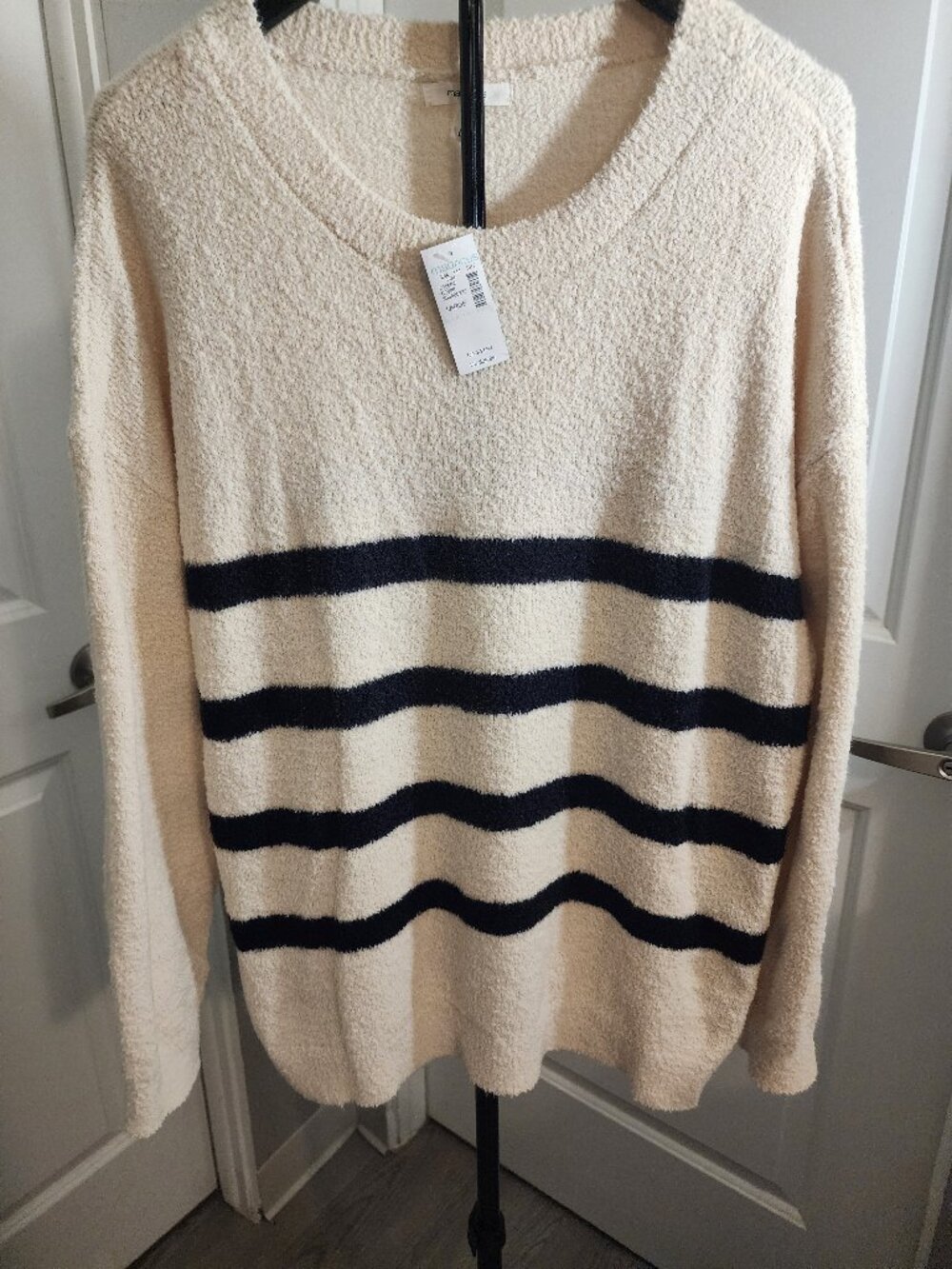 NWT Maurices Textured Striped Sweater Ecru Combo Black Size L